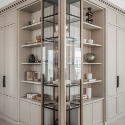 Corner cabinet